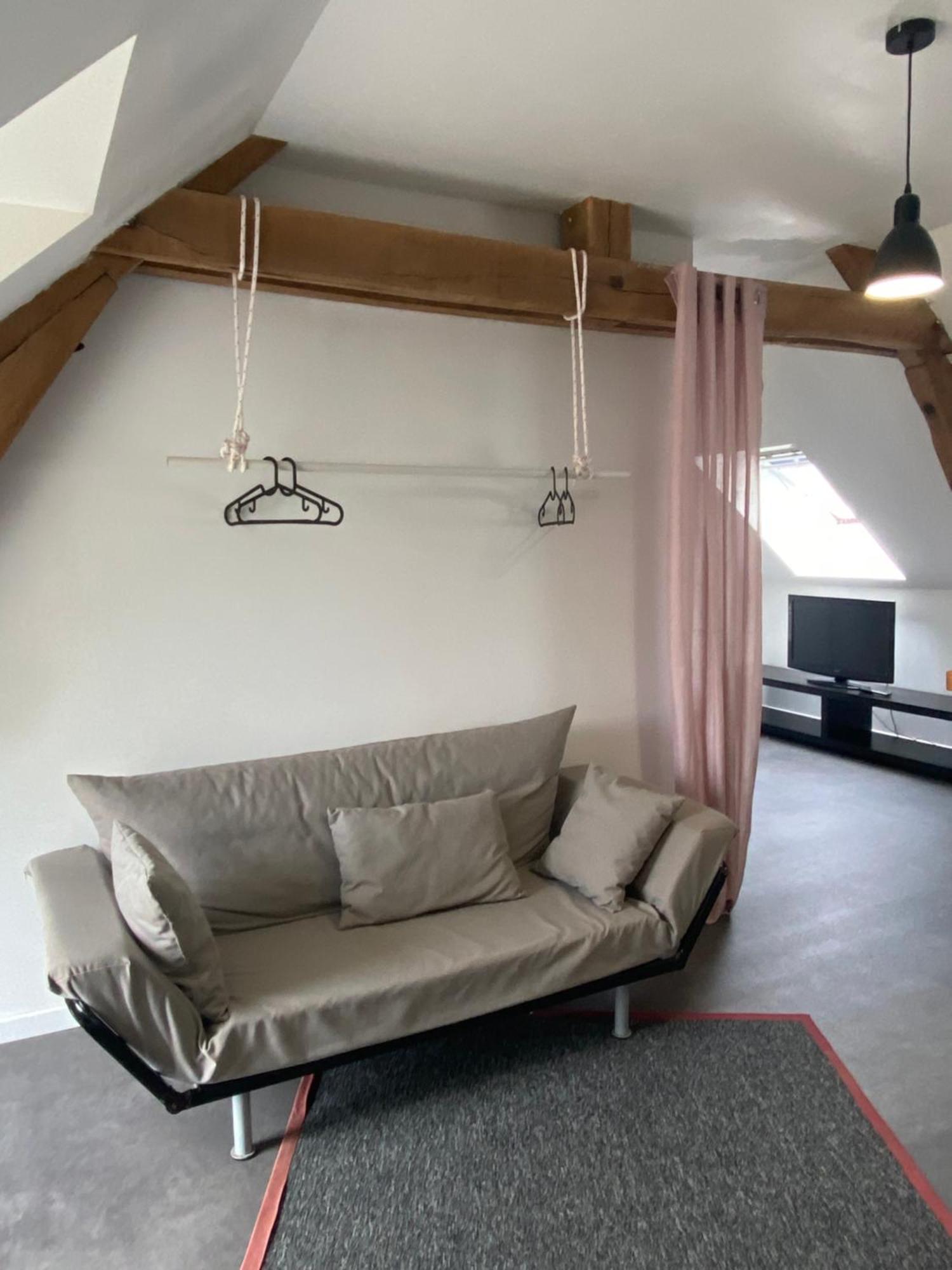 La Campagne Pres De La Apartment *
